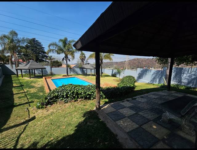 3 BEDROOM SECTIONAL TITLE FOR SALE IN LINMEYER